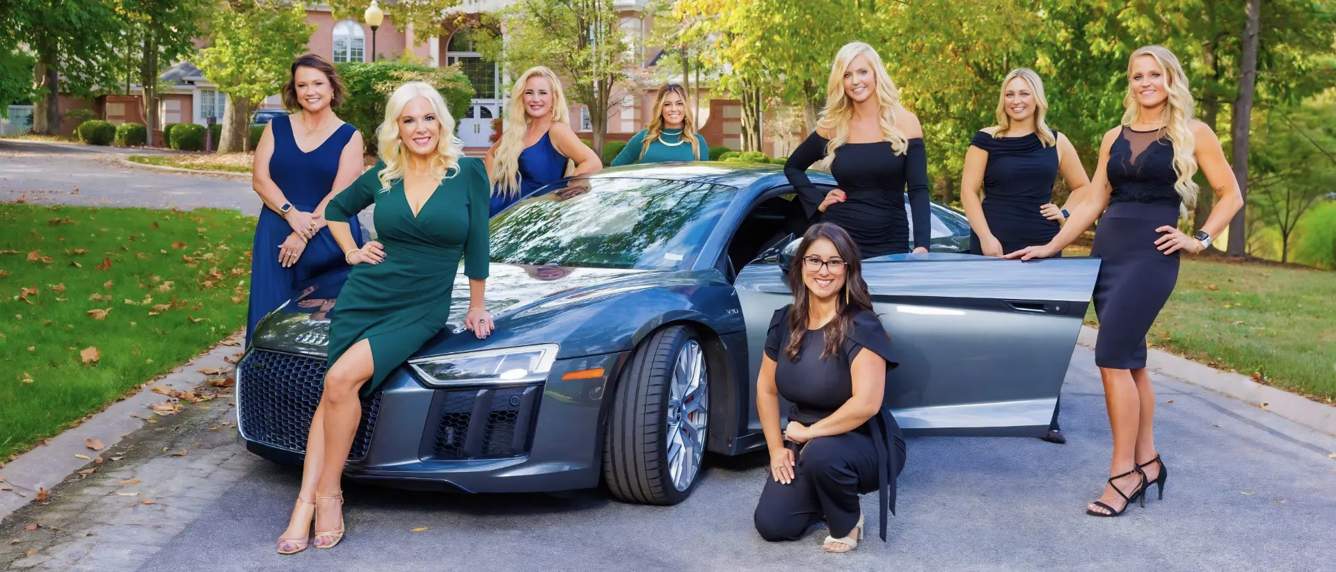 Stefani Seek with the women of her coaching circle